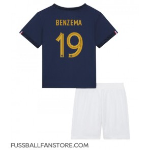 Frankreich Karim Benzema #19 Replik Heimtrikot Kinder WM 2022 Kurzarm (+ Kurze Hosen)